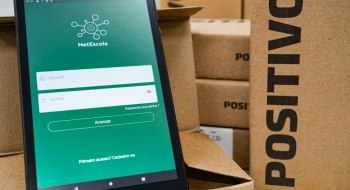 Governo de Goiás anuncia programa para ampliar acesso de alunos e professores à internet